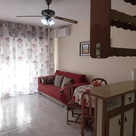 Acogedor Apartamento Cerca De La Playa *